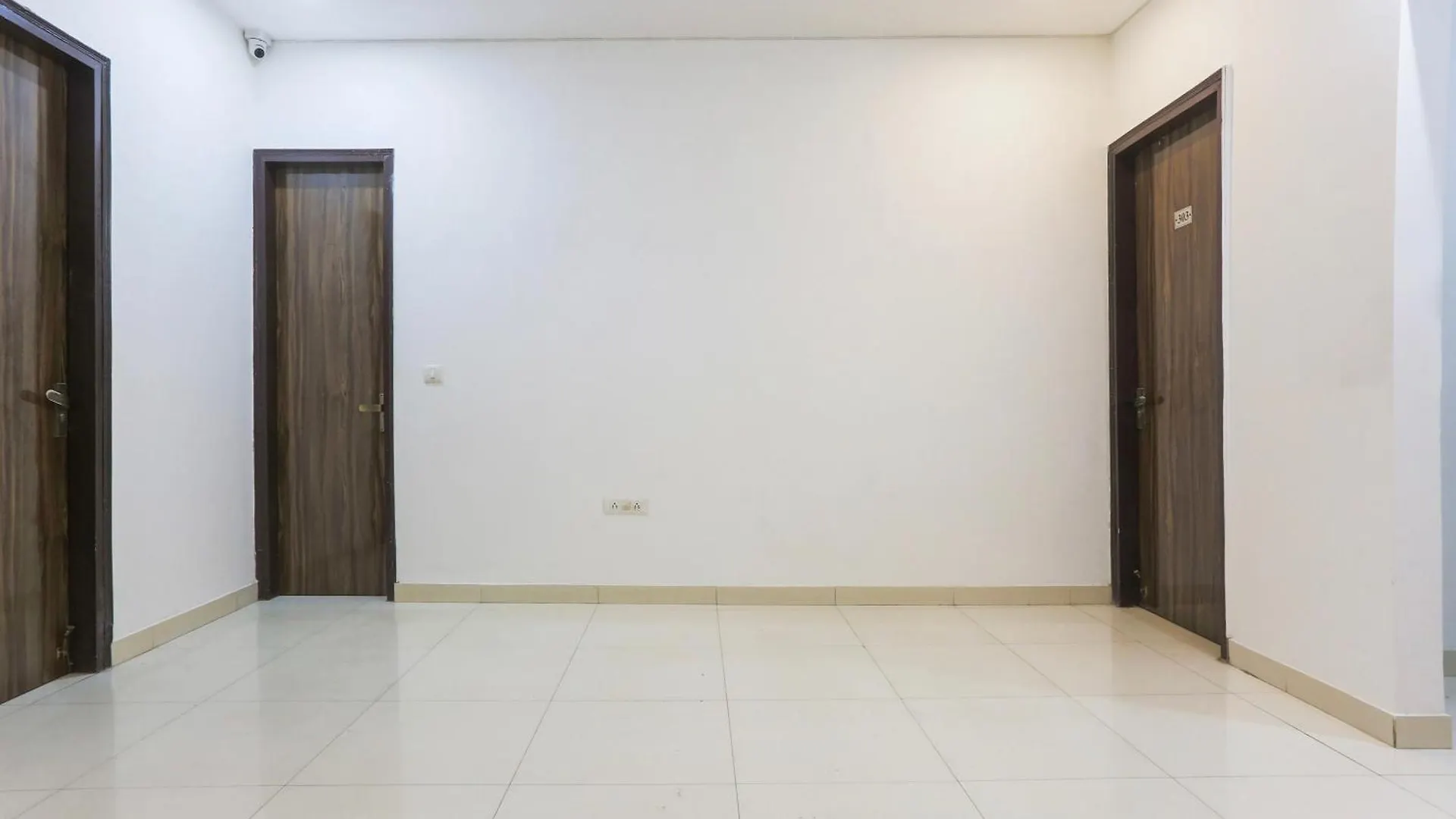 Hotel O Star Corporate Suites Gurgaon 4*,
