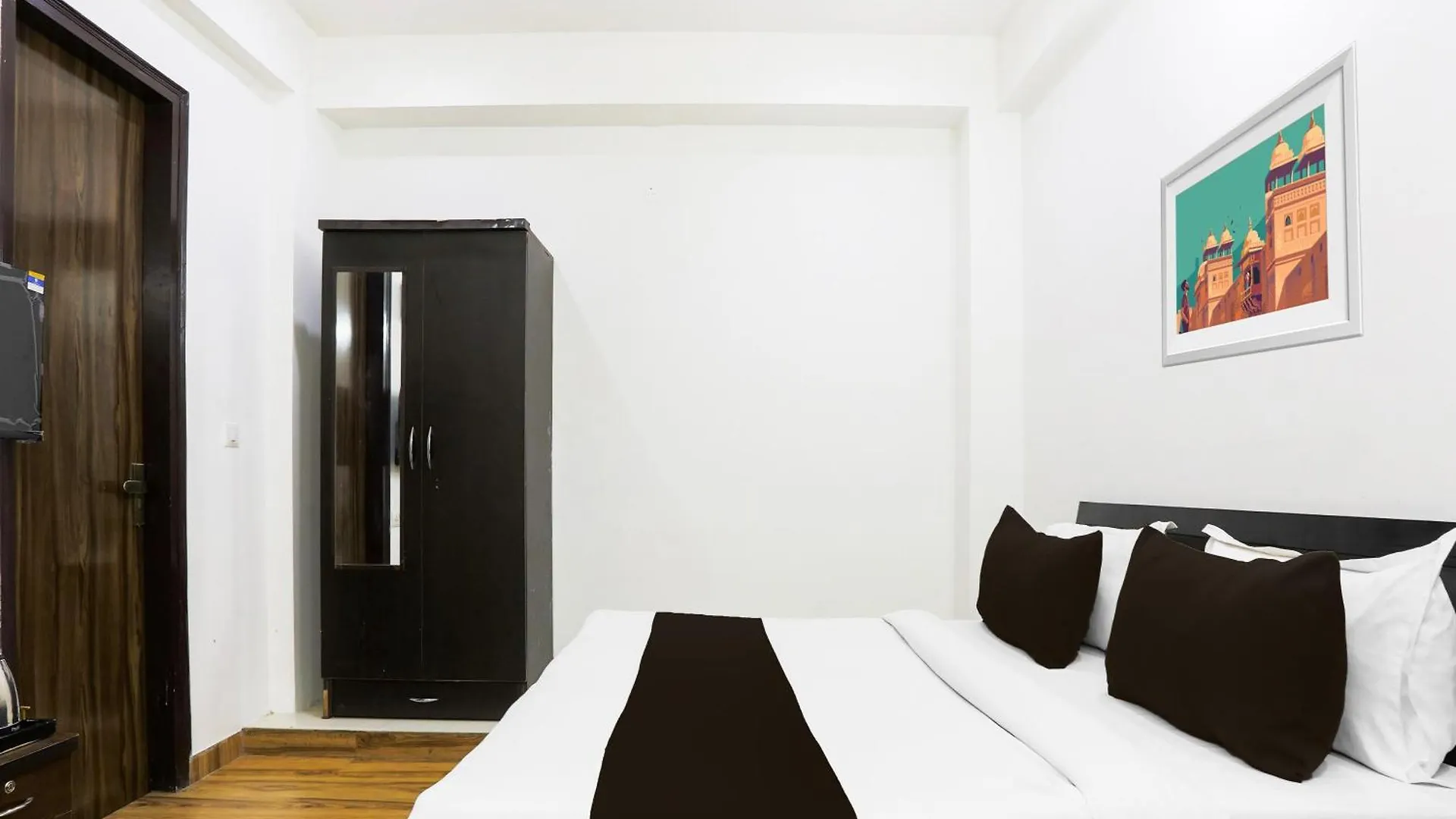 Hotel O Star Corporate Suites Gurgaon 4*,  Indie